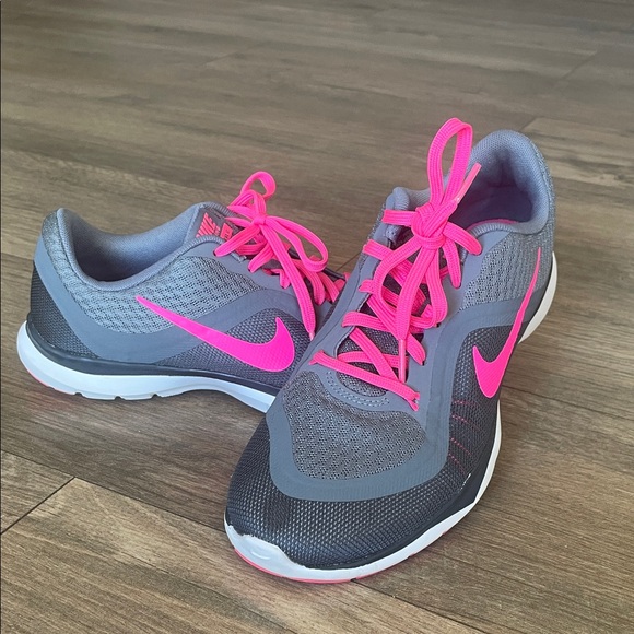 Nike Flex TR6 Sneakers - Picture 1 of 8